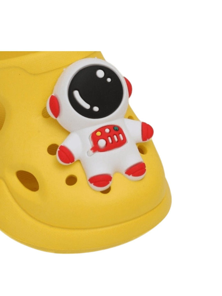 3D_Astronaut_Motif_Clogs_for_Boys-_Zoom_View