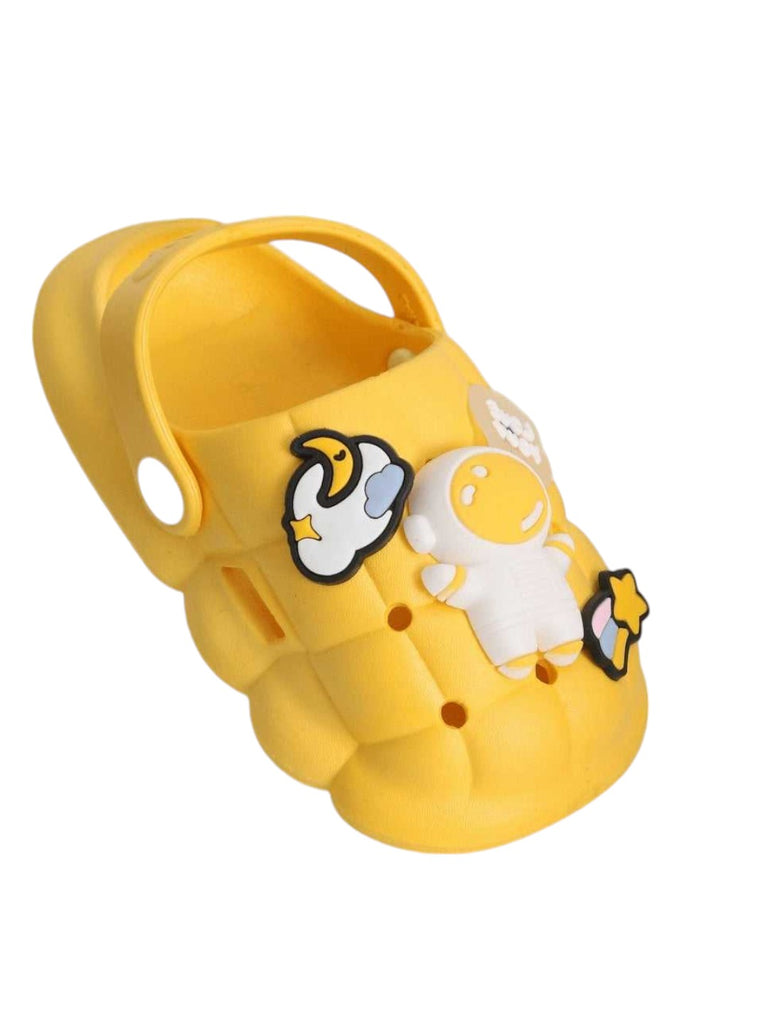 3d-astronaut-motif-yellow-clogs-for-boys-270955..