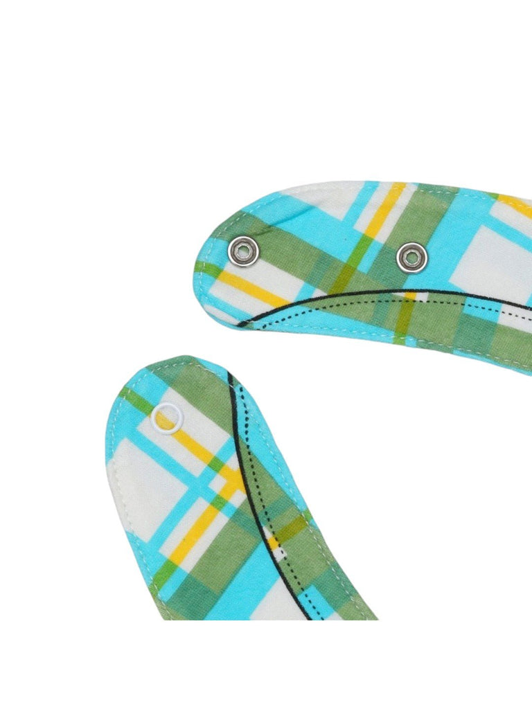 Bright_Check_Bow_Tie_Silicone_Baby_Bib_For_Boys.