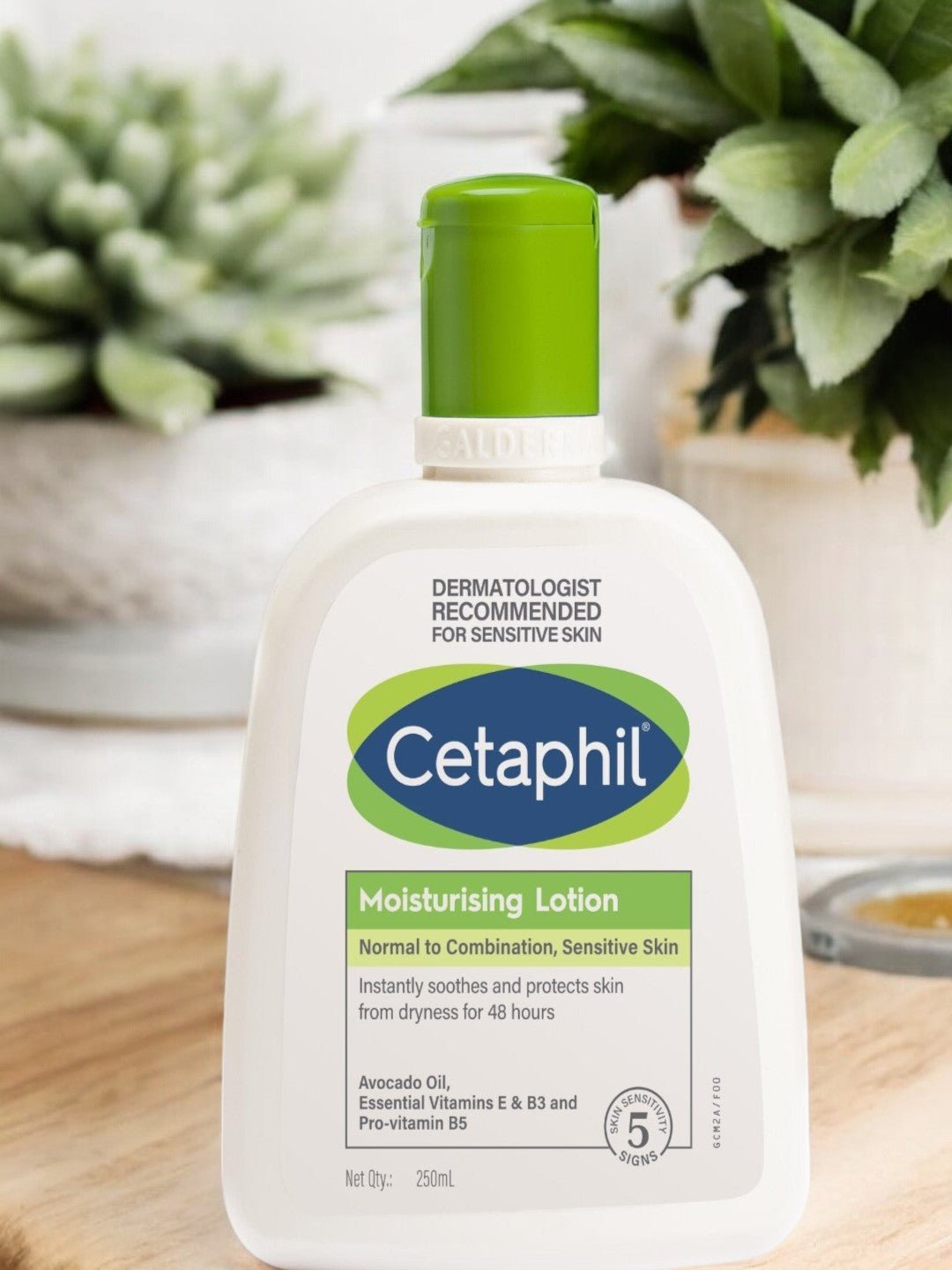 Cetaphil Moisturising Lotion 250ML Sensitive Skin Hydration