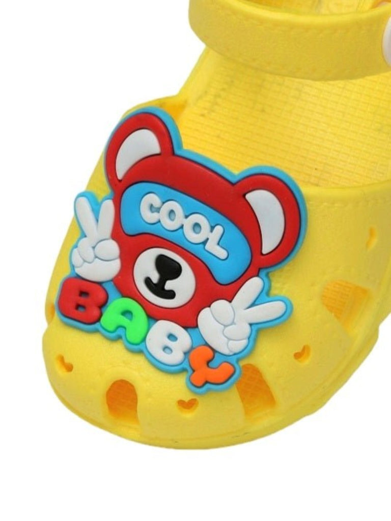 Close-up of the Cool Baby Bear detail on Yellow Cool Baby Bear Sandals for boys.