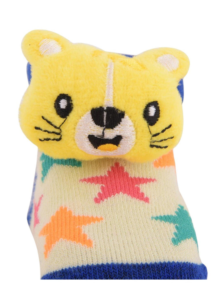  Zoom view of tiger face emoji socks, highlighting the plush detail and red-striped pattern.