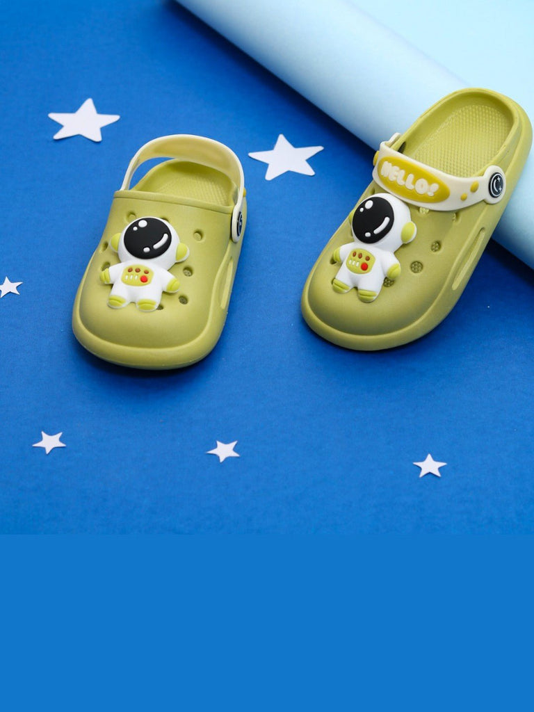 Yellow_Bee_Galactic_Explorer_Clogs_for_Boys-_Creative