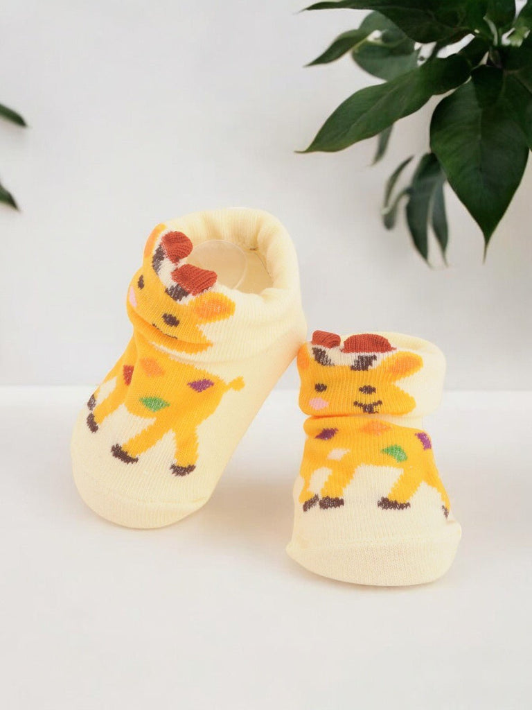 Yellow Giraffe Baby Socks with 3D Ears – Creative View with Colorful Spots