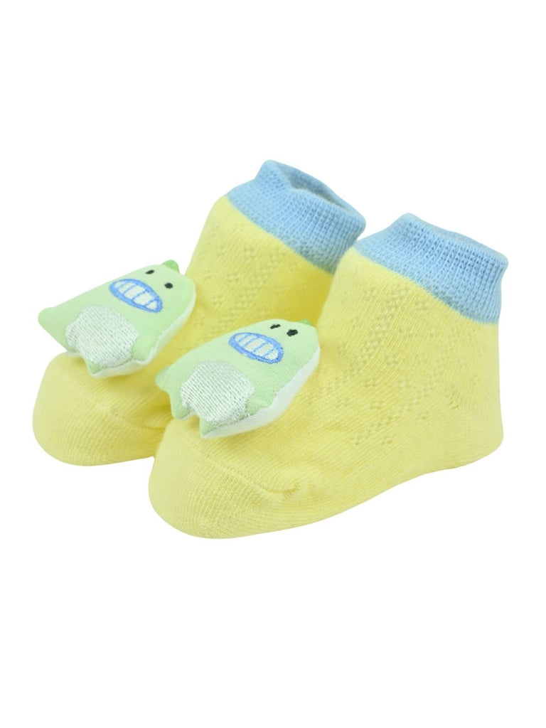 Joyful Dino Doll Head Baby Ankle Socks in Cotton Comfort for Boys - Yellow - Angle View