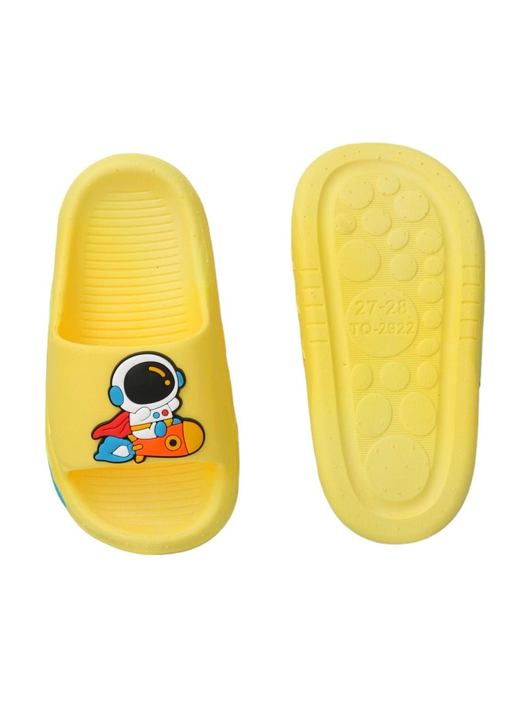 Top and bottom view of Yellow Bee's Kids’ Sliders showcasing the astronaut print and anti-skid sole