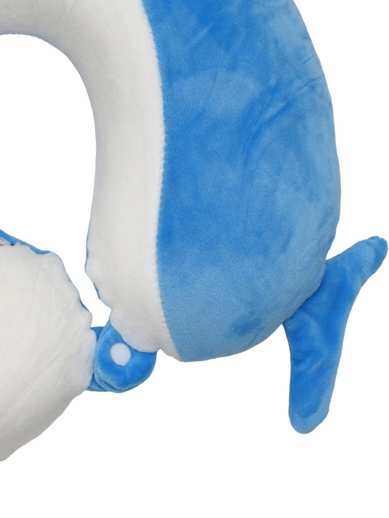 Close-up view of the snap button on the Light Blue Shark U-Shaped Travel Neck Pillow for Boys