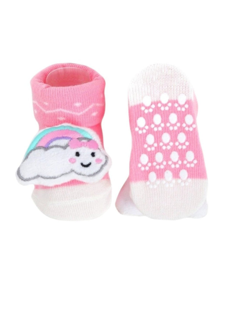  Front and back view of pink baby booties featuring a cheerful 3D rainbow and cloud design, ideal for baby girls.