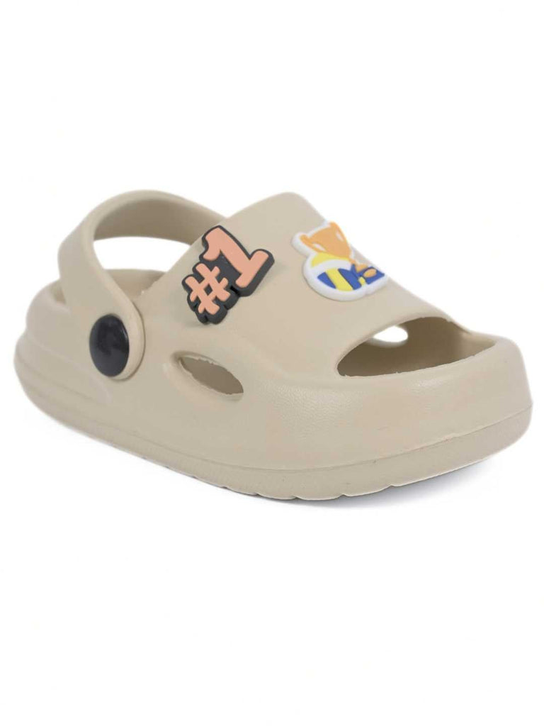 Sporty #1 Trophy Charms Sandals for Boys – Beige - Angle View