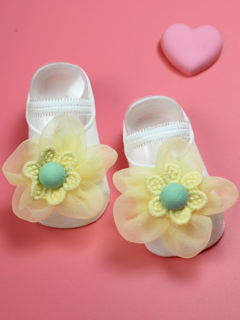 Stylish Baby Socks with Adorable Flower Design for Girls - Yellow  Creative View