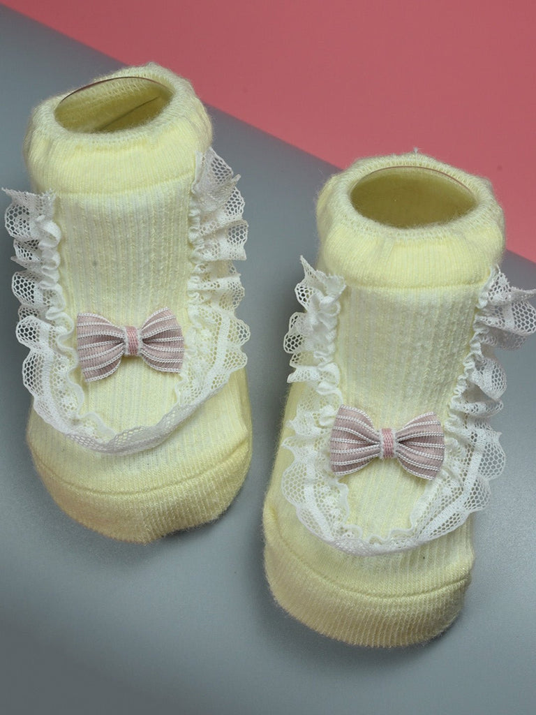 Stylish Cotton Socks with Frill Lace & Bow Accent for Girls - Yellow - Creative View