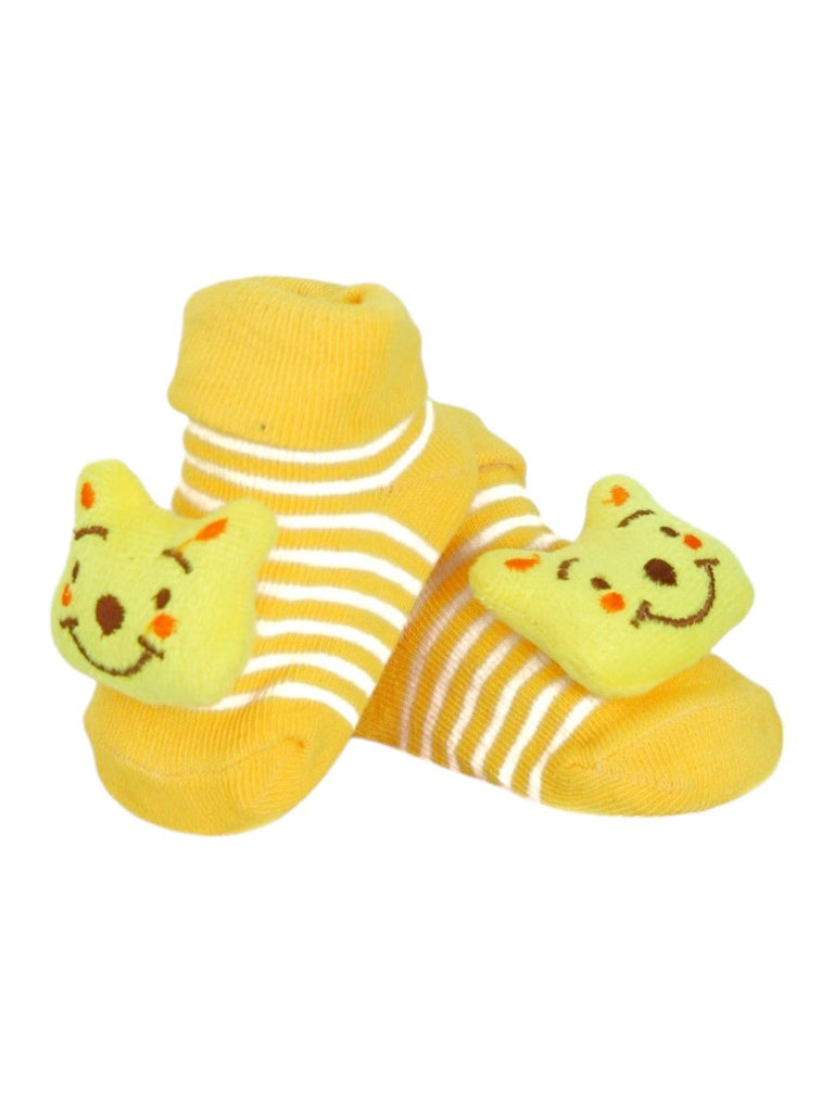 Side view of yellow baby booties featuring a playful 3D bear face, perfect for daily wear.