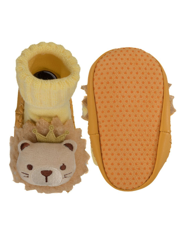 Front and back view of yellow baby moccasin socks featuring a cute lion design.