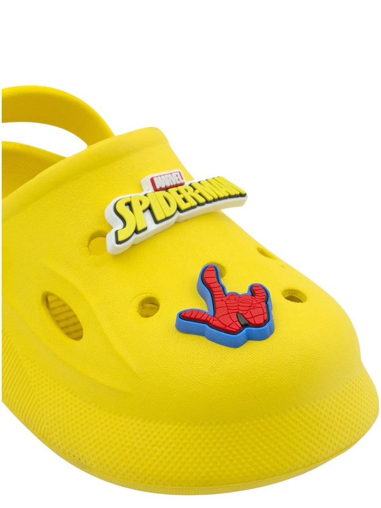 Yellow Bee Boys’ Marvel Spider-Man Clogs with 3D Face, Web Gesture & Logo Charms – Yellow-Close up View