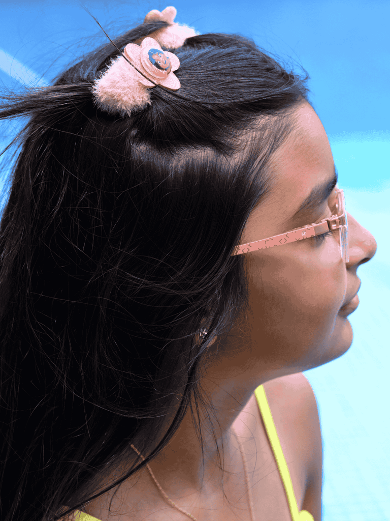 Yellow Bee Disney Moana Hair Accessories Set for Girls – Pink Bow, Claw Clip & Floral Hair Ties-Model View1