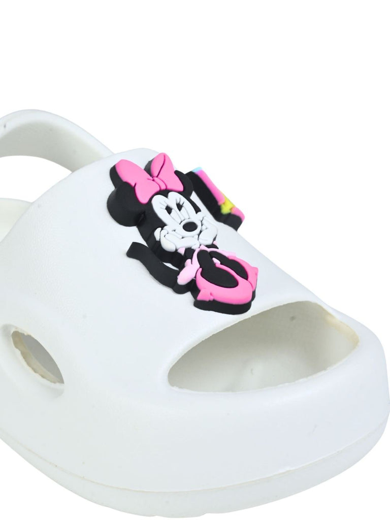 Yellow Bee Girls’ Disney Minnie & Daisy Sandals with Gem & Heart Charms-White Close Up View