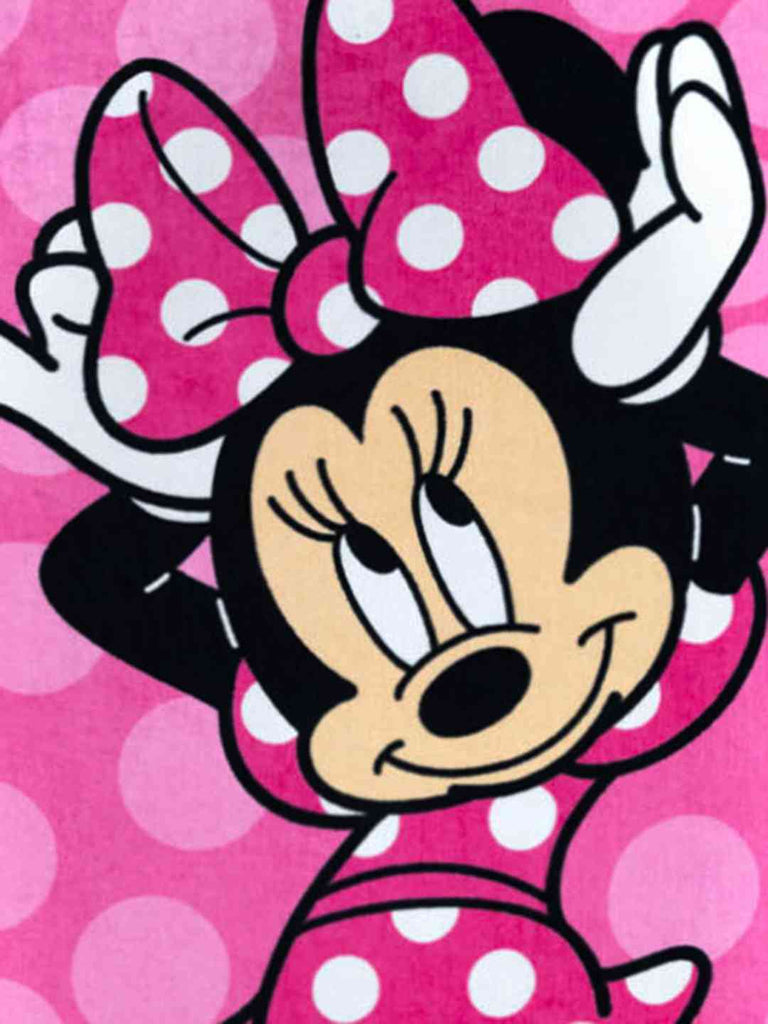 Yellow Bee Girl's Disney Minnie Mouse Bath Towel With Bow & Polka Design (300 GSM) - Pink, 28" X 60"- Closing View