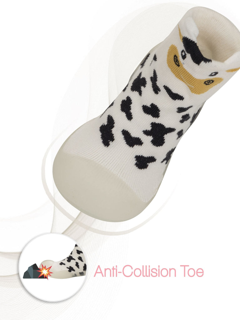 Close-up of anti-collision toe feature on Yellow Bee cow print shoe socks
