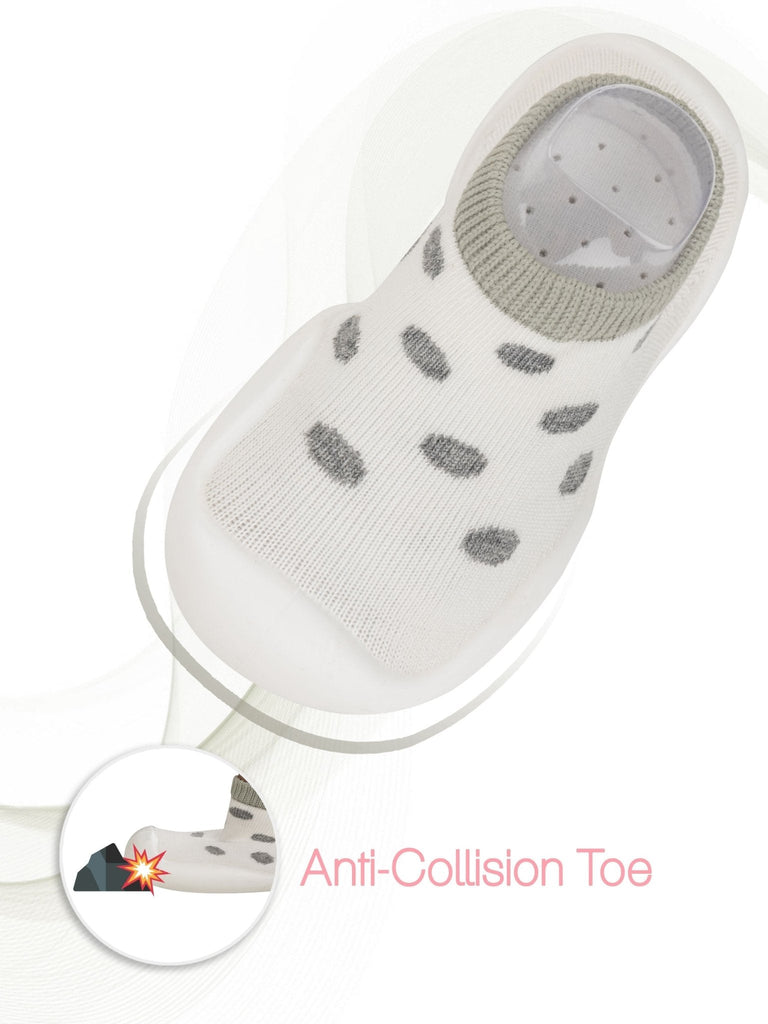 Yellow Bee's white and grey polka dot shoe socks, perfectly designed for comfort and movement