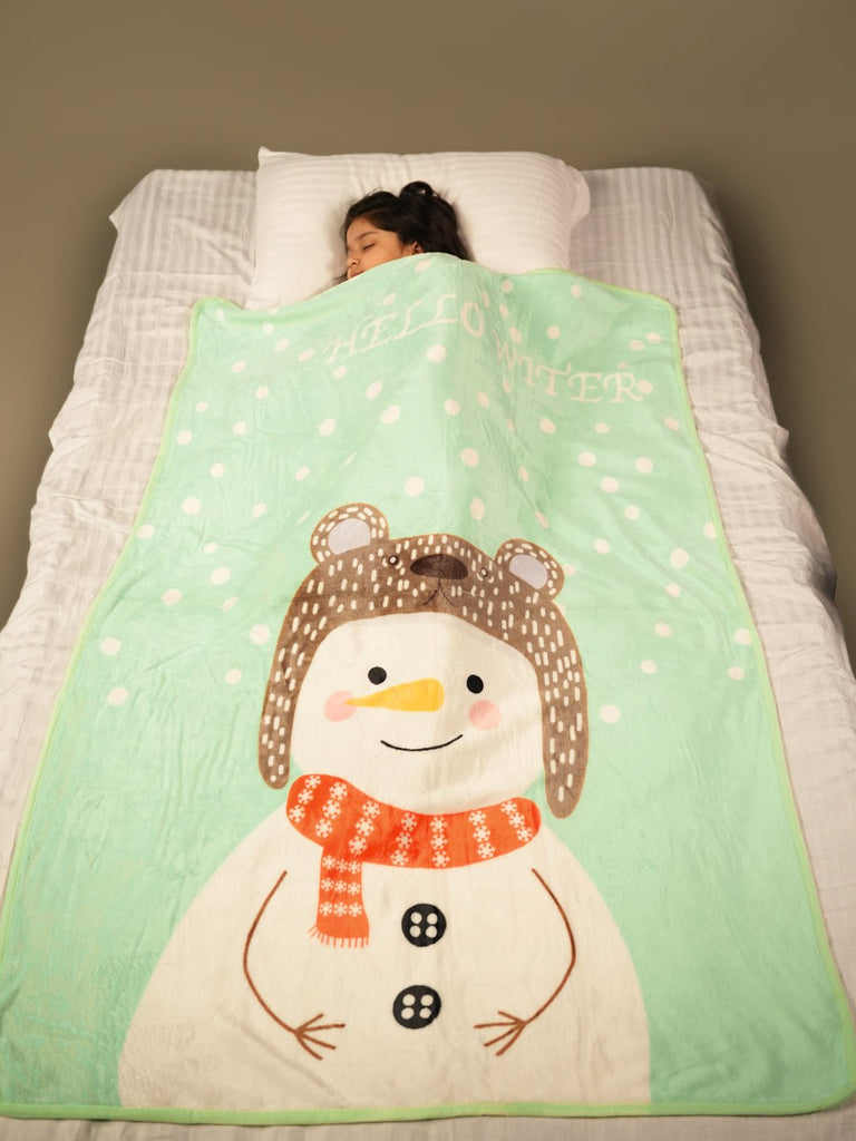 Comfortable Yellow Bee Snowman Blanket Laid on Bed for Boys