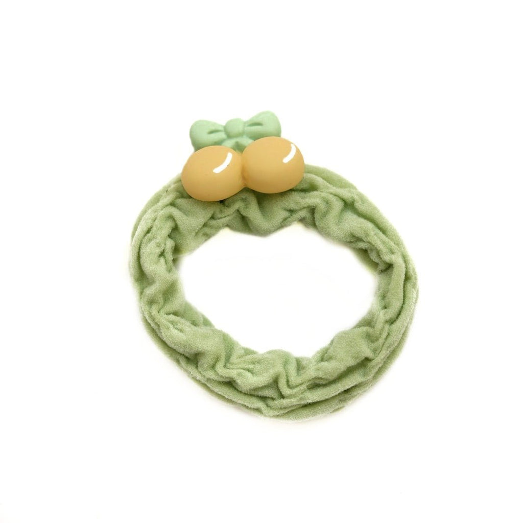  Green rubber band featuring a cherry, part of the Yellow Bee girls' collection.