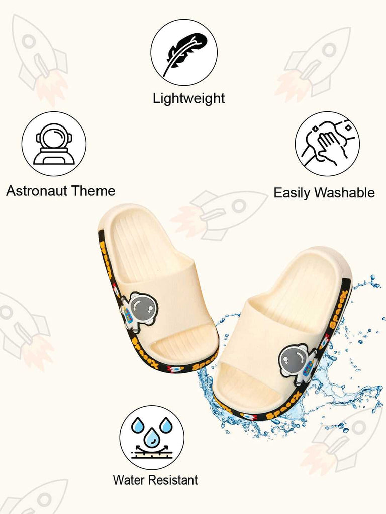 Infographic Feature highlights of the lightweight and washable Astronaut Slides