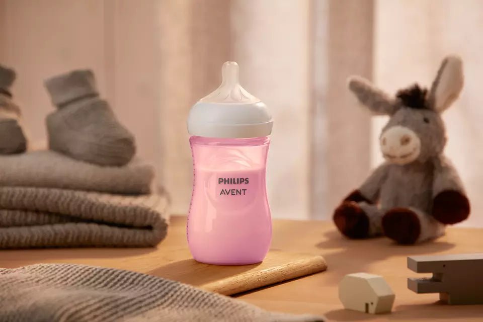 Philips Avent SCY903/11 Baby Bottle in Pink - Peaceful Nursery Atmosphere
