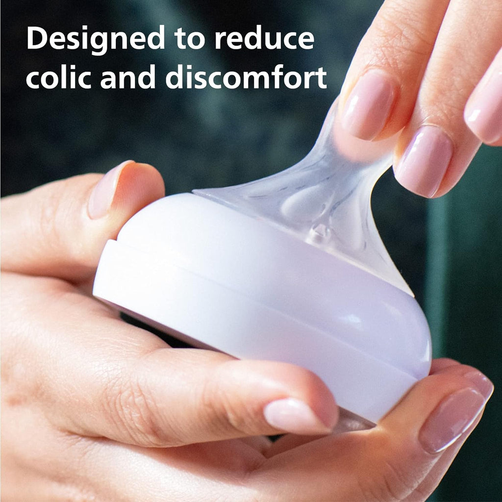Close-up of Philips Avent SCY961/02 teat highlighting anti-colic valve for reduced feeding issues.