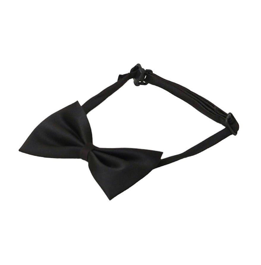 Black adjustable bow-tie for infants by Yellow Bee.