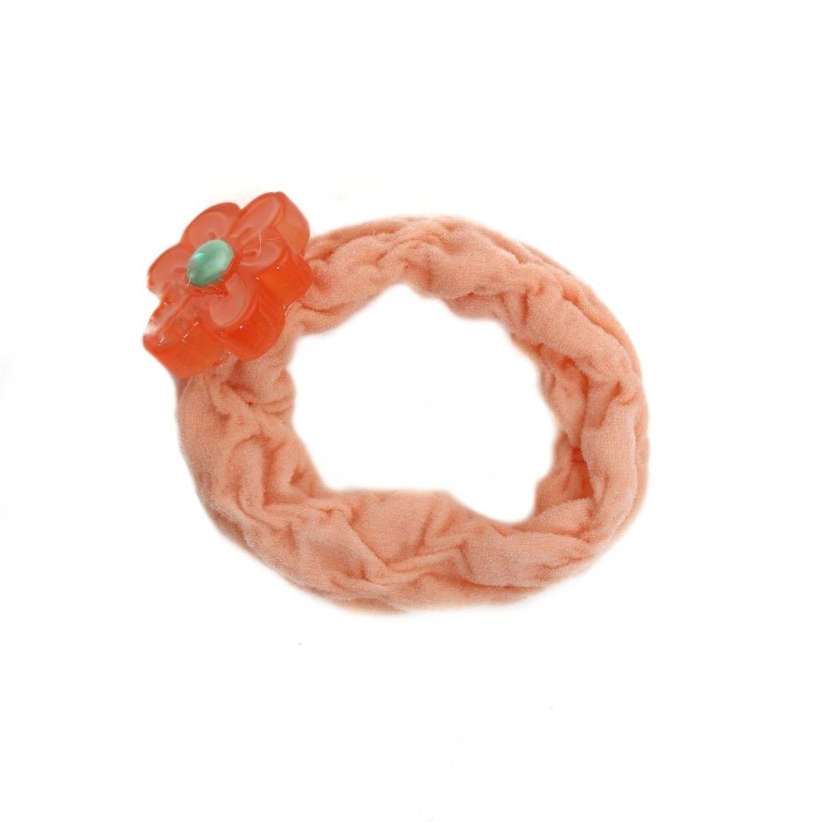 Peach rubber band featuring a vibrant flower, part of the Yellow Bee girls' collection.