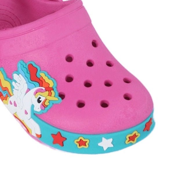 Close-up of fuchsia children's clog with unicorn detailing, perfect for a playful and active lifestyle.